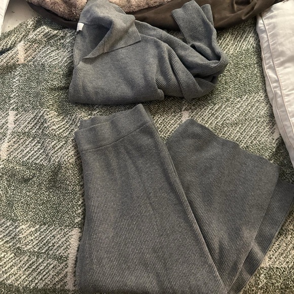 Grey ribbed lounge set - Picture 1 of 5